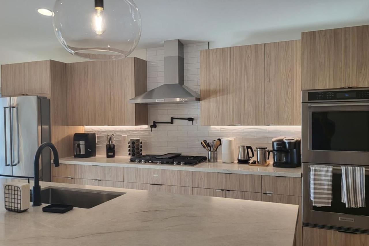 Modern Living In Phx Heated Pool Arizona Charm