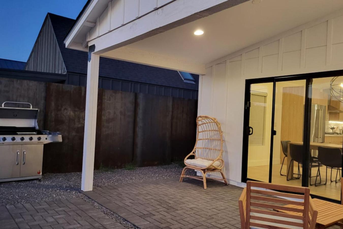 Modern Living In Phx Heated Pool Arizona Charm