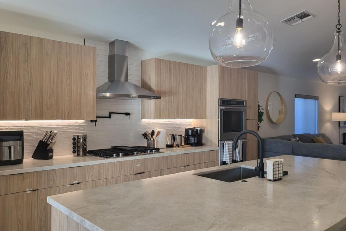 Modern Living In Phx Heated Pool Arizona Charm