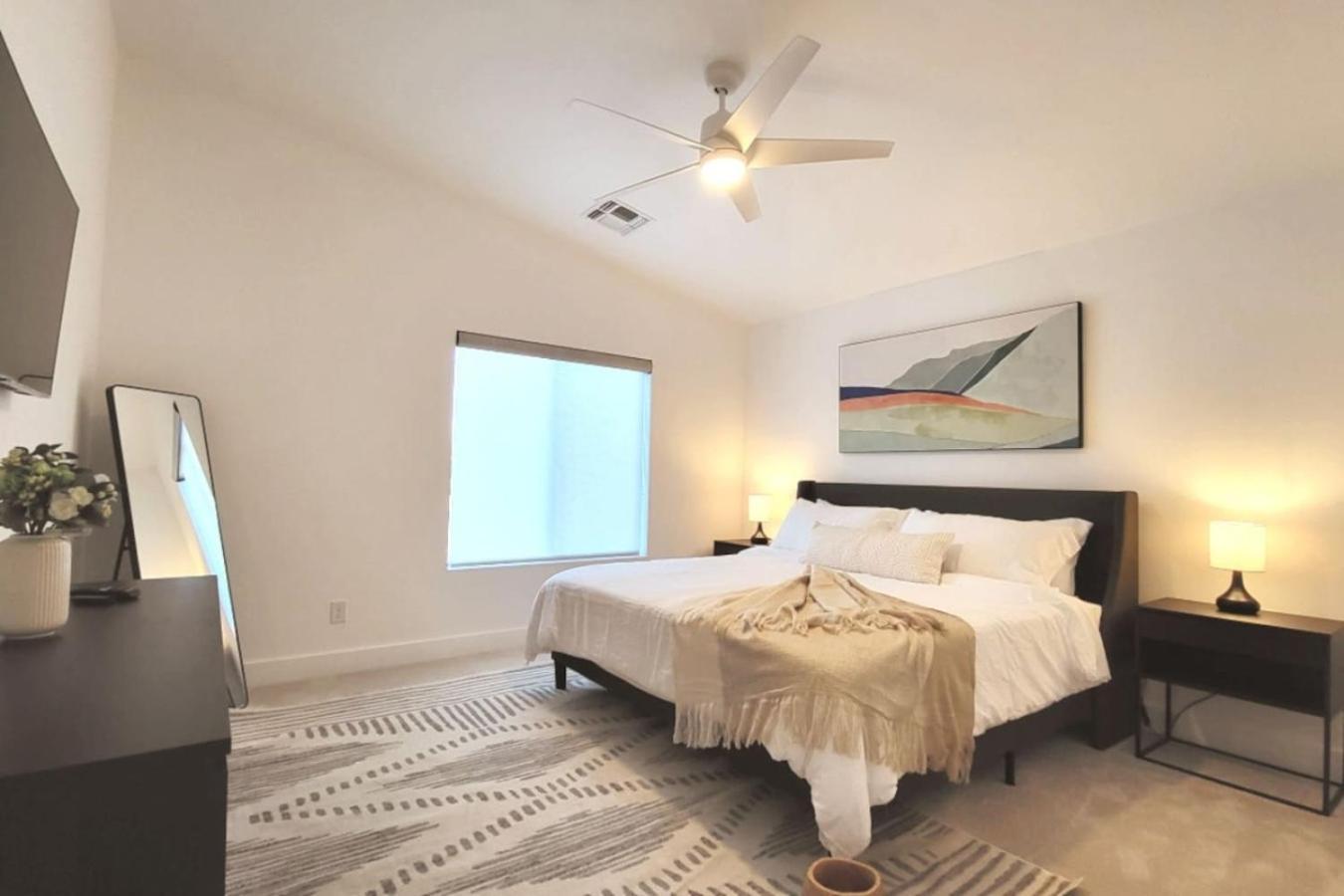 Modern Living In Phx Heated Pool Arizona Charm Holiday home *